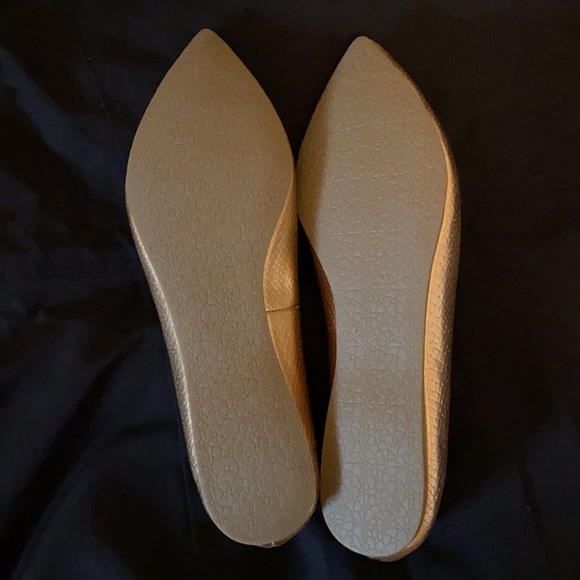 Brand new Steve Madden gold loafer flats - Picture 2 of 5